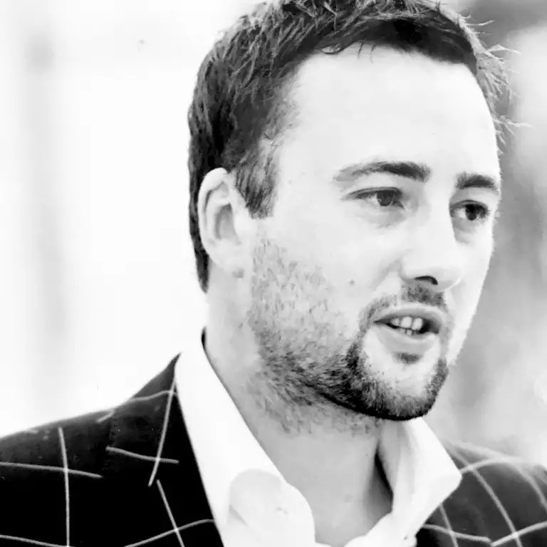 Lukas Schmutz : Inhaber / Geschäftsleitung